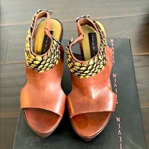 Steven by Steve Madden